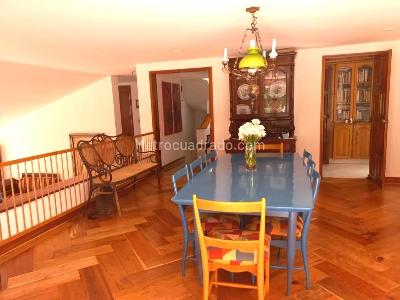 Apartamento de 3 alcobas en venta en Los Rosales, Bogotá, 412 m² · foto 4 de 10
