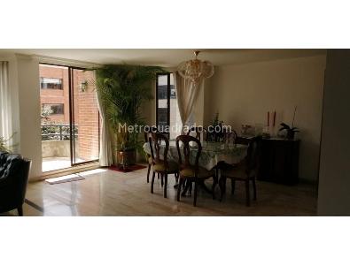 Apartamento de 3 alcobas en venta en La Carolina, Bogotá, 256 m² · foto 6 de 20