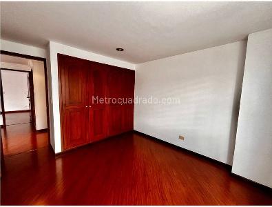 Apartamento en venta en Santa Barbara Central, Bogotá · foto 6 de 11