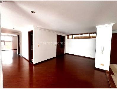 Apartamento en venta en Santa Barbara Central, Bogotá · foto 4 de 11