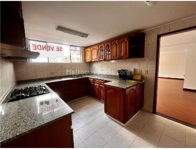 Apartamento en venta en Santa Barbara Central, Bogotá · foto 5 de 11