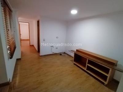 Apartamento de 3 alcobas en venta en Rincon Del Chico, Bogotá, 120 m² · foto 3 de 19