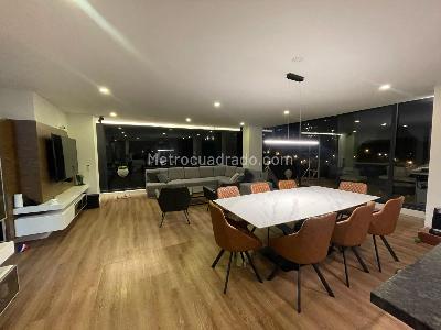 Apartamento de 2 alcobas en venta en Santa Ana Occidental, Bogotá, 114 m² · foto 10 de 19