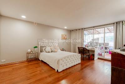 Apartamento de 3 alcobas en venta en Los Rosales, Bogotá, 412 m² · foto 10 de 20
