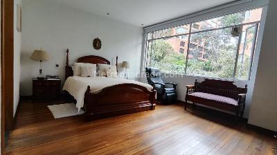 Casa de 3 alcobas en venta en Bellavista Rosales, Bogotá, 446 m² · foto 9 de 20