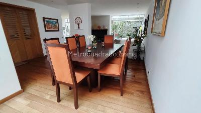 Casa de 3 alcobas en venta en Bellavista Rosales, Bogotá, 446 m² · foto 7 de 20