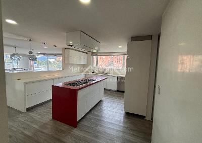 Apartamento de 3 alcobas en venta en Salitre Plaza, Bogotá, 234 m² · foto 11 de 19