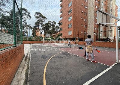 Apartamento de 3 alcobas en venta en Salitre Plaza, Bogotá, 234 m² · foto 14 de 19