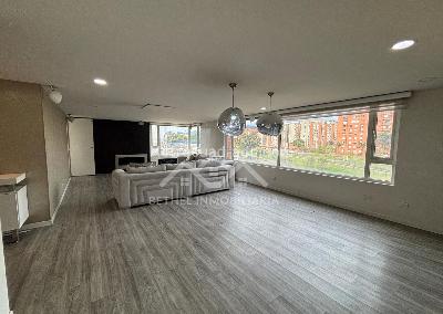 Apartamento de 3 alcobas en venta en Salitre Plaza, Bogotá, 234 m² · foto 2 de 19