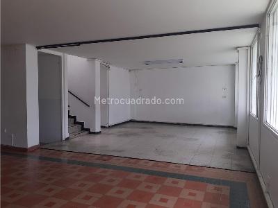 Casa de 5 alcobas en venta en Country Club, Bogotá, 348 m² · foto 10 de 20