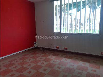 Casa de 5 alcobas en venta en Country Club, Bogotá, 348 m² · foto 11 de 20