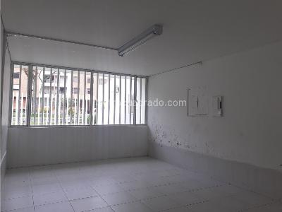 Casa de 5 alcobas en venta en Country Club, Bogotá, 348 m² · foto 13 de 20