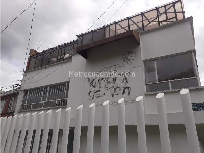 Casa de 5 alcobas en venta en Country Club, Bogotá, 348 m² · foto 18 de 20
