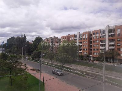 Casa de 5 alcobas en venta en Country Club, Bogotá, 348 m² · foto 19 de 20