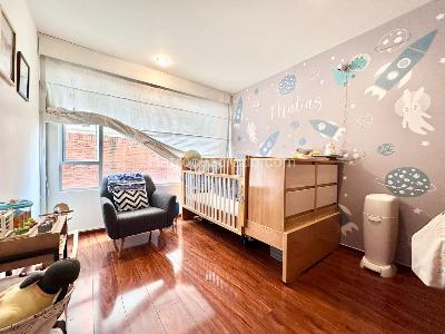 Apartamento de 2 alcobas en venta en Santa Barbara, Bogotá, 79 m² · foto 9 de 12