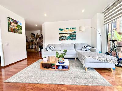Apartamento de 2 alcobas en venta en Santa Barbara, Bogotá, 79 m² · foto 6 de 12