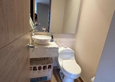 Apartamento de 2 alcobas en venta en El Chico Navarra, Bogotá, 80 m² · foto 12 de 16