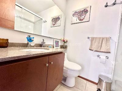 Apartamento de 2 alcobas en venta en Santa Barbara, Bogotá, 79 m² · foto 9 de 12