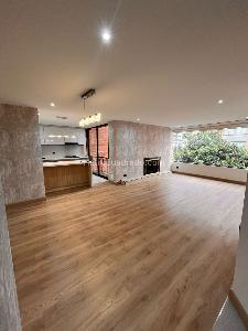 Apartamento en venta en Santa Barbara, Bogotá · foto 3 de 17