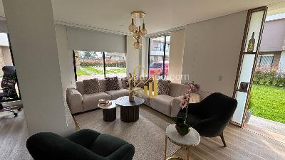 Casa de 3 alcobas en venta en Via Tiquiza Chía, Chía, 290 m² · foto 2 de 19