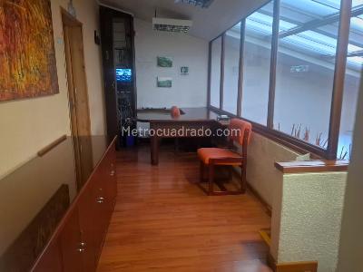 Casa de 5 alcobas en venta en Bogotá, 243 m² · foto 3 de 20