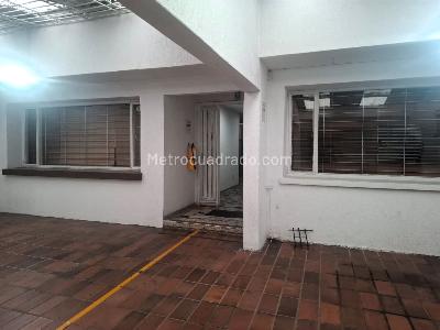 Casa de 5 alcobas en venta en Bogotá, 243 m² · foto 15 de 20