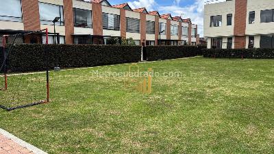 Casa de 4 alcobas en venta en Chía, Chía, 64 m² · foto 19 de 20
