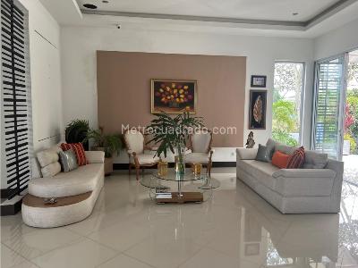 Casa de 4 alcobas en venta en Caimo, Armenia, 1811 m² · foto 2 de 14