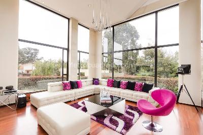 Casa de 3 alcobas en venta en Guaymaral, Bogotá, 542 m² · foto 2 de 10