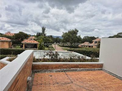 Casa de 3 alcobas en venta en Guaymaral, Bogotá, 1890 m² · foto 19 de 20