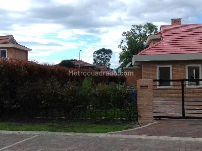 Casa de 4 alcobas en venta en San Simon Guaymaral, Bogotá, 350 m² · foto 6 de 15