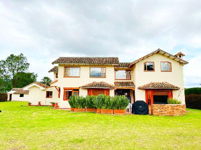 Casa de 4 alcobas en arriendo en Chía Guaymaral, Chía, 360 m² · foto 12 de 17