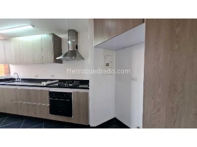Apartamento de 3 alcobas en venta en Chico, Bogotá, 133 m² · foto 7 de 20