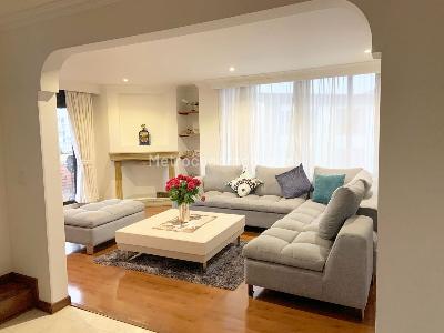 Apartamento de 3 alcobas en venta en Alcala, Bogotá, 200 m² · foto 2 de 20