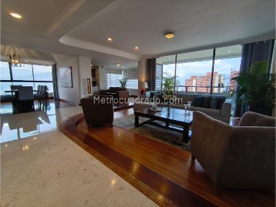 Apartamento de 4 alcobas en venta en El Poblado, Medellín, 250 m² · foto 3 de 19
