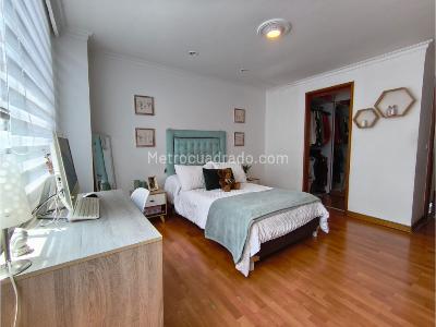 Apartamento de 4 alcobas en venta en El Poblado, Medellín, 250 m² · foto 10 de 19