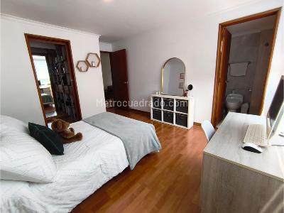 Apartamento de 4 alcobas en venta en El Poblado, Medellín, 250 m² · foto 11 de 19