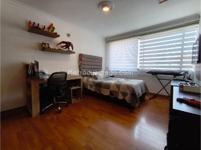 Apartamento de 4 alcobas en venta en El Poblado, Medellín, 250 m² · foto 13 de 19