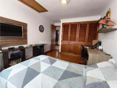 Apartamento de 4 alcobas en venta en El Poblado, Medellín, 250 m² · foto 14 de 19