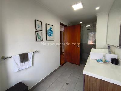 Apartamento de 4 alcobas en venta en El Poblado, Medellín, 250 m² · foto 15 de 19