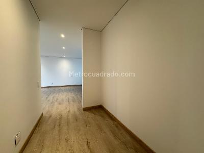 Apartamento de 2 alcobas en venta en Chico Navarra, Bogotá, 125 m² · foto 19 de 20