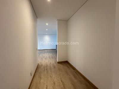 Apartamento de 2 alcobas en venta en Chico Navarra, Bogotá, 125 m² · foto 13 de 20