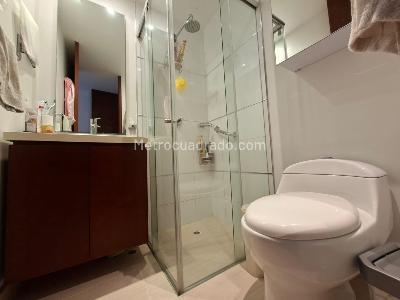 Apartamento de 2 alcobas en venta en Santa Barbara Occidental, Bogotá, 114 m² · foto 16 de 20