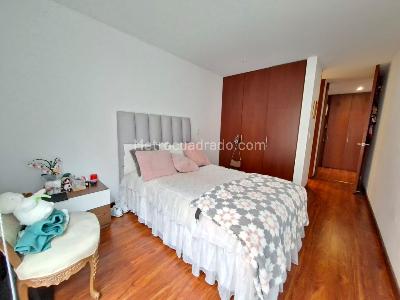 Apartamento de 2 alcobas en venta en Santa Barbara Occidental, Bogotá, 114 m² · foto 12 de 20