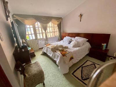 Casa de 3 alcobas en venta en Ub Cordoba, Bogotá, 274 m² · foto 11 de 18