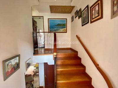 Casa de 3 alcobas en venta en Ub Cordoba, Bogotá, 274 m² · foto 5 de 18