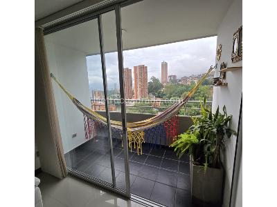 Apartamento de 2 alcobas en arriendo en El Poblado, Medellín, 74 m² · foto 4 de 19