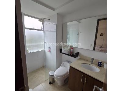 Apartamento de 2 alcobas en arriendo en El Poblado, Medellín, 74 m² · foto 14 de 19