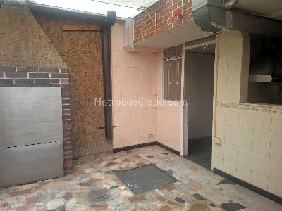 Casa de 3 alcobas en venta en Mandalay, Bogotá, 250 m² · foto 7 de 20