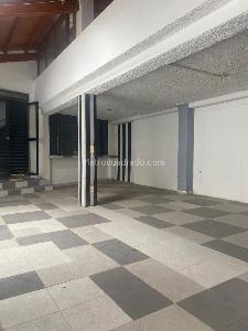 Casa de 5 alcobas en venta en La Calera Av, La Calera, 700 m² · foto 4 de 4